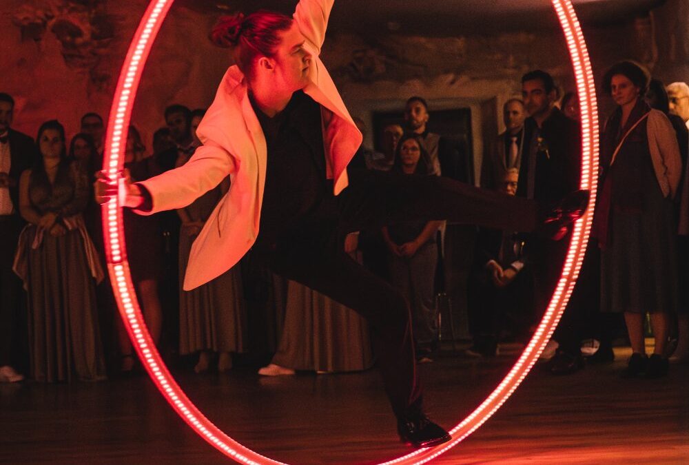 Comment intégrer un spectacle lumineux dans un repas d’entreprise